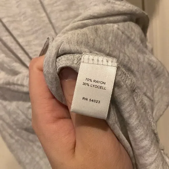 Banana Republic Women’s Short Sleeve Tshirt Ruffle Size Medium VGUC - Picture 4 of 8